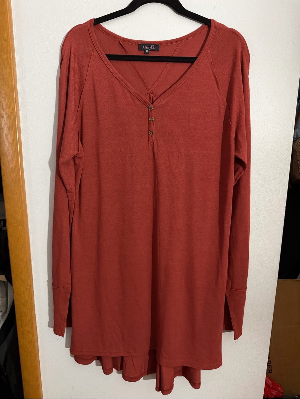 Amaryllis Women's Rust Long-Sleeve Henley Tunic